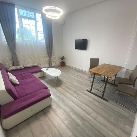 Neva Apartments Făgăraş Exteriör bild